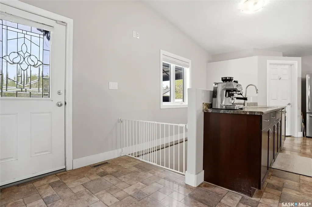 807 Woodward Avenue Indian Head SK S0G 2K0