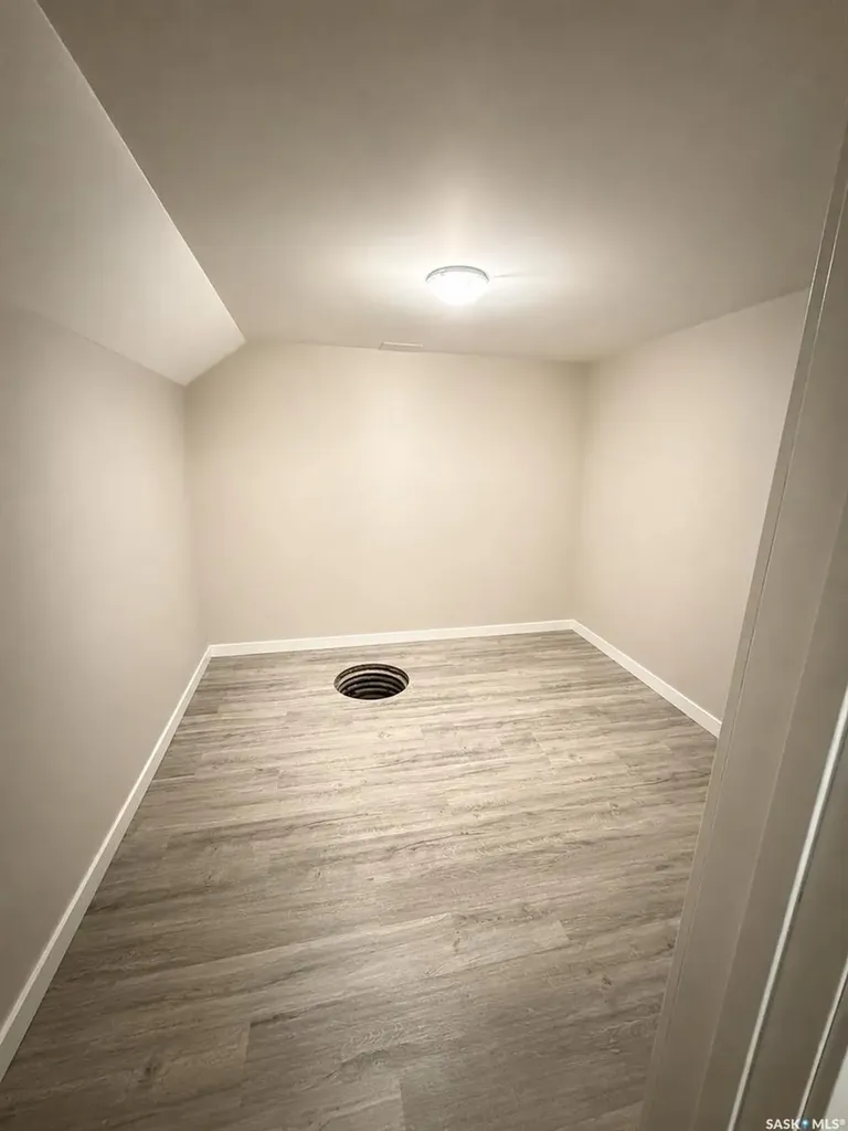 807 Woodward Avenue Indian Head SK S0G 2K0
