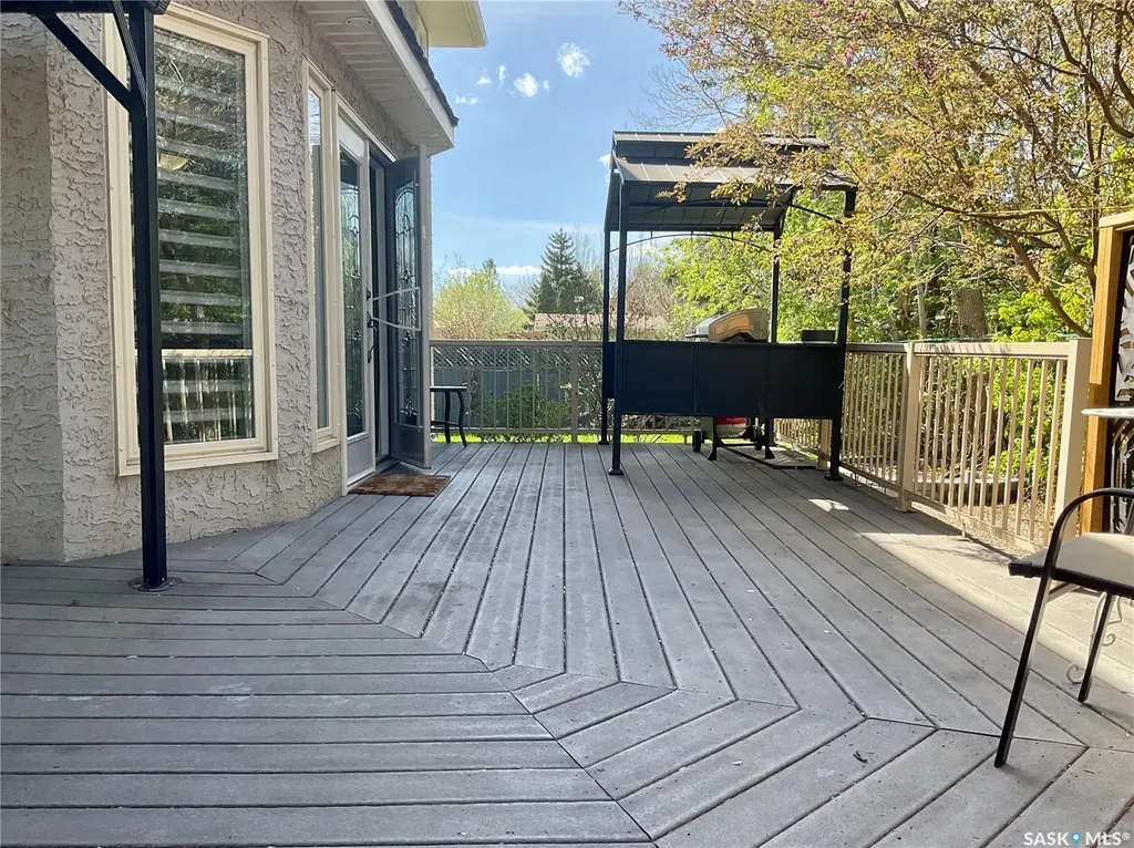 7527 Butler Bay Regina SK S4Y 1B8