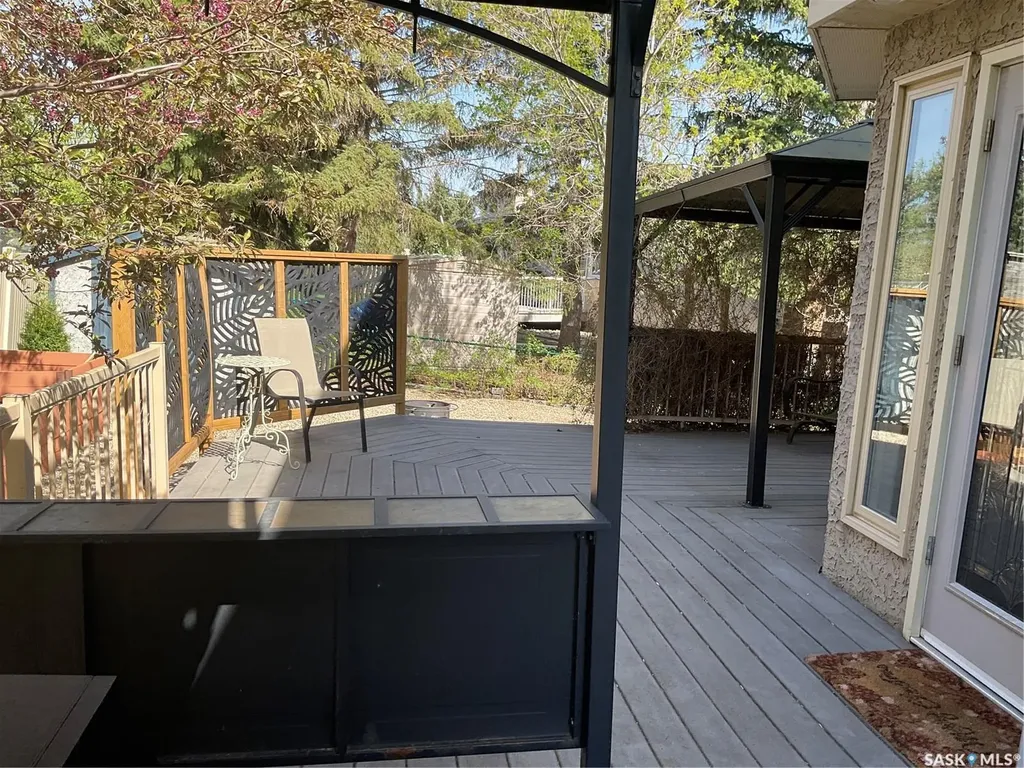 7527 Butler Bay Regina SK S4Y 1B8