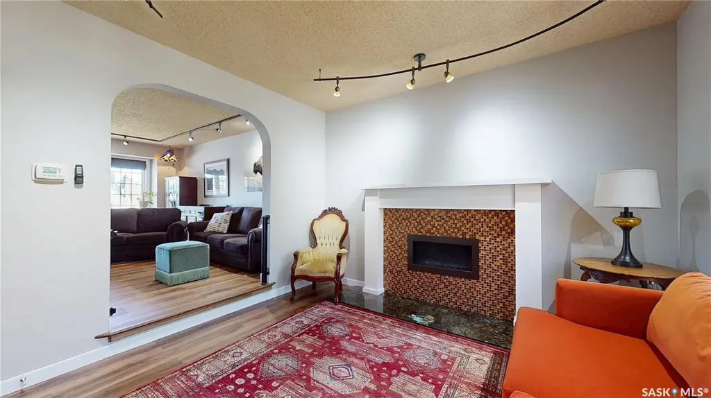 7527 Butler Bay Regina SK S4Y 1B8