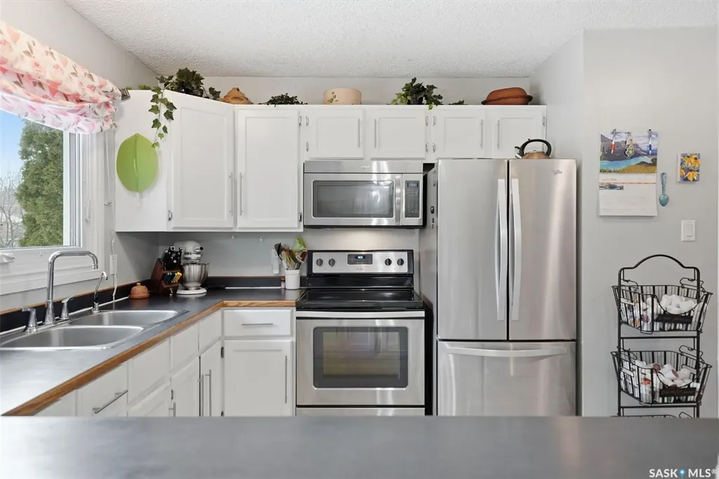 313 7th Avenue W Watrous SK S0K 4T0