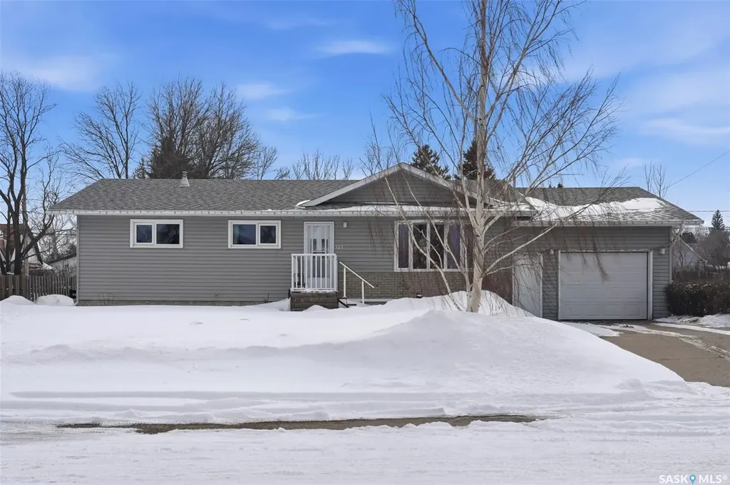 313 7th Avenue W Watrous SK S0K 4T0