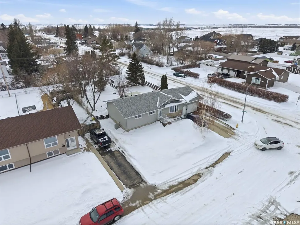 313 7th Avenue W Watrous SK S0K 4T0