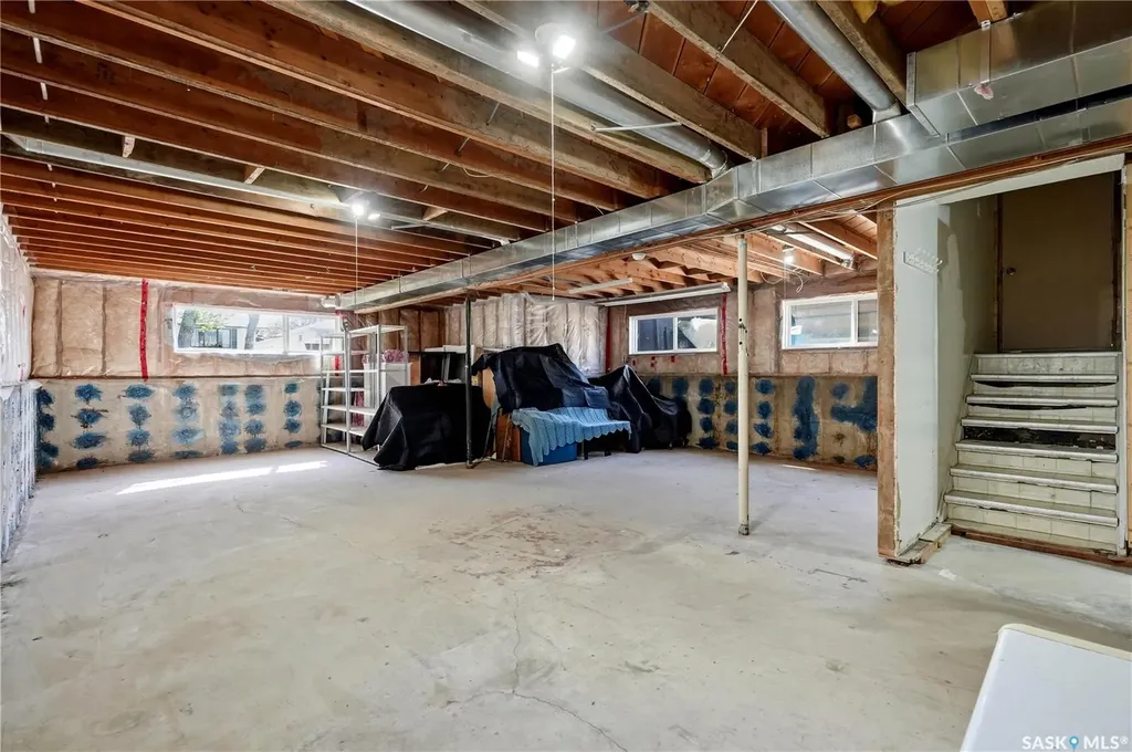 1360 Lacon Street Regina SK S4N 1Y9