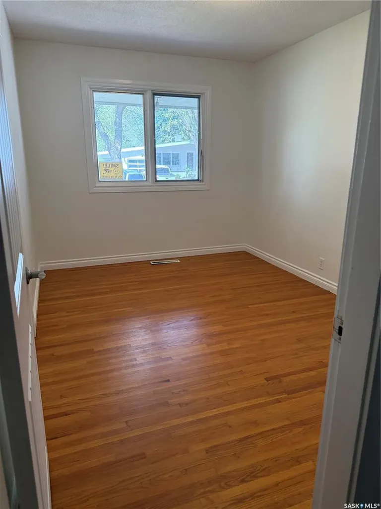 25 Calder Crescent Regina SK S4S 4A5