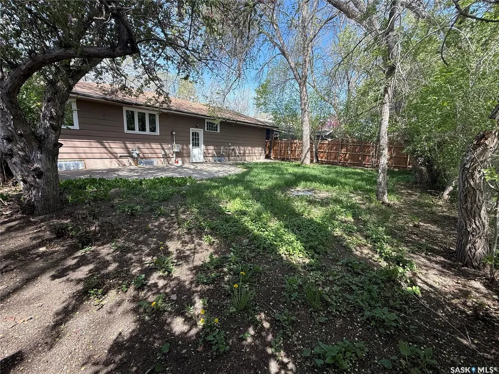 25 Calder Crescent Regina SK S4S 4A5