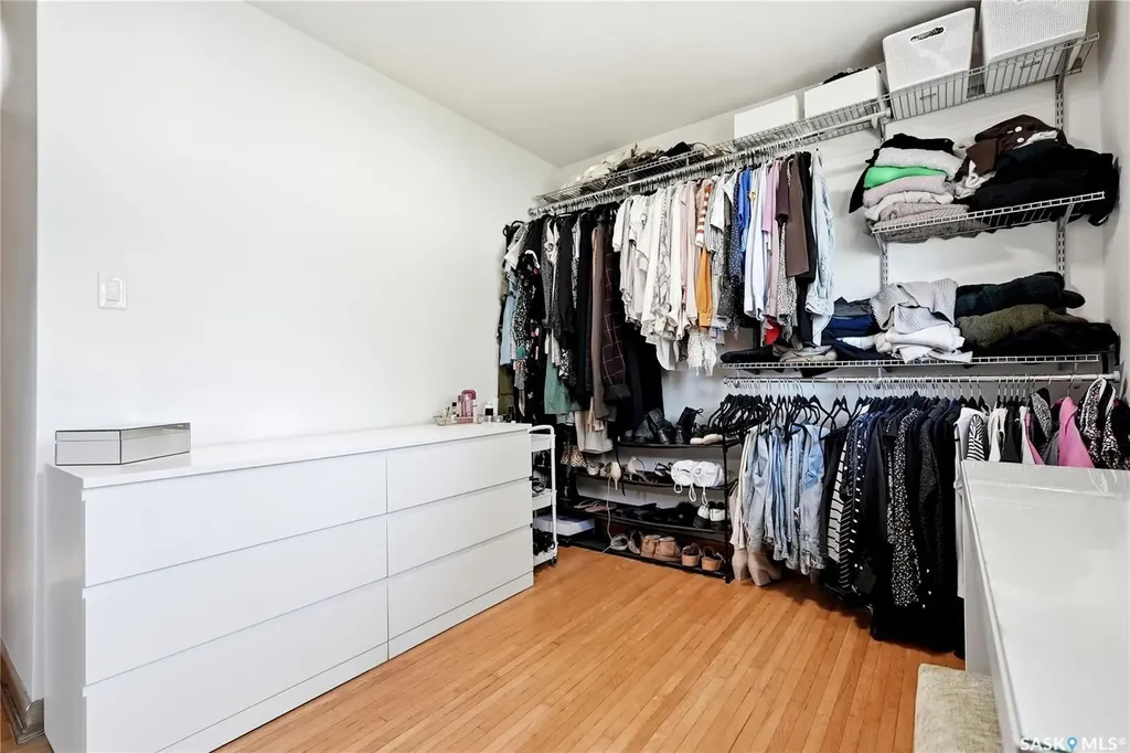 2102 Cumberland Avenue S Saskatoon SK S7J 1Z3