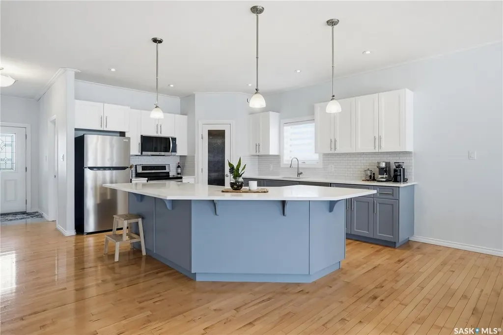 3 Iron Bridge Terrace Moose Jaw SK S6J 0B5