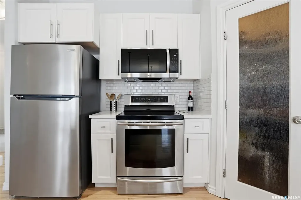 3 Iron Bridge Terrace Moose Jaw SK S6J 0B5