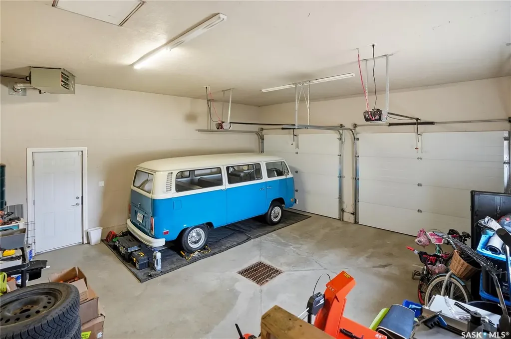 3 Iron Bridge Terrace Moose Jaw SK S6J 0B5