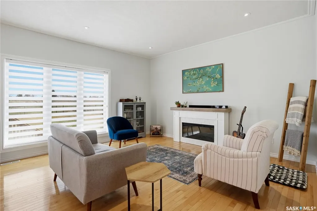 3 Iron Bridge Terrace Moose Jaw SK S6J 0B5