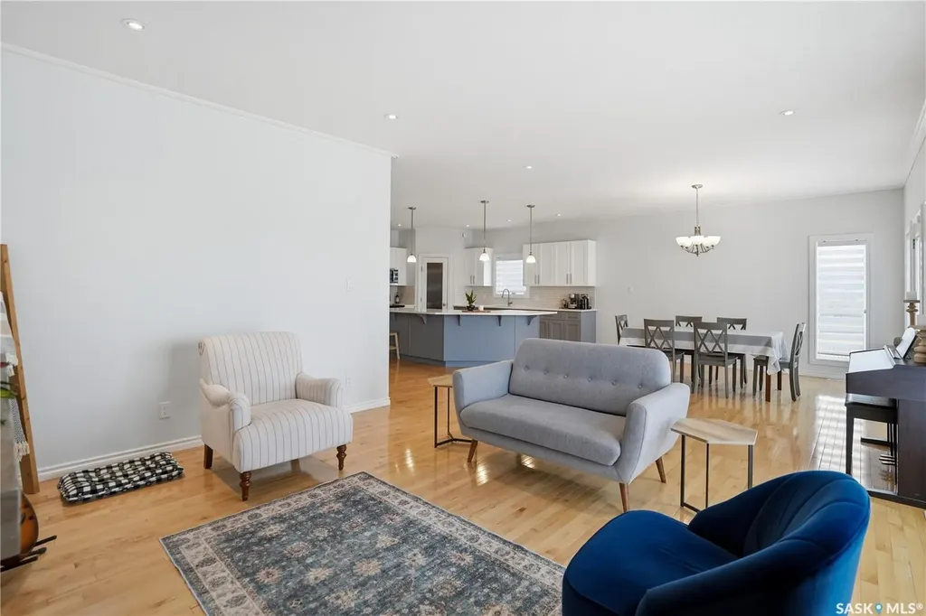 3 Iron Bridge Terrace Moose Jaw SK S6J 0B5