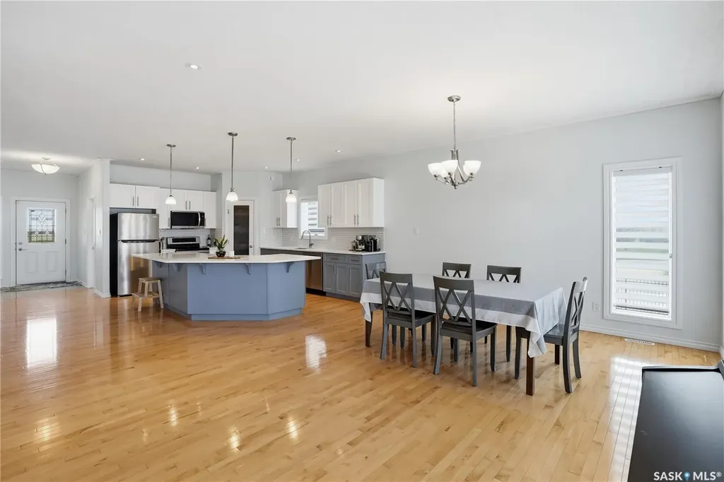 3 Iron Bridge Terrace Moose Jaw SK S6J 0B5