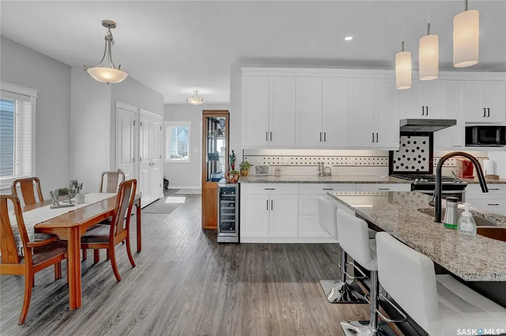 1015 Bradley Street Moose Jaw SK S6H 5Y4