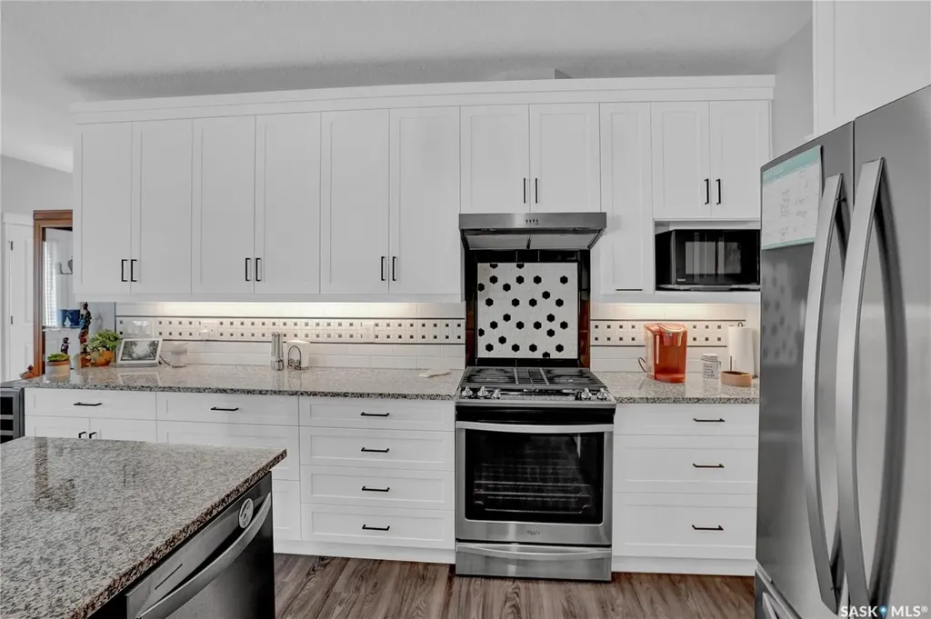 1015 Bradley Street Moose Jaw SK S6H 5Y4