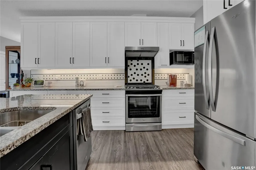 1015 Bradley Street Moose Jaw SK S6H 5Y4