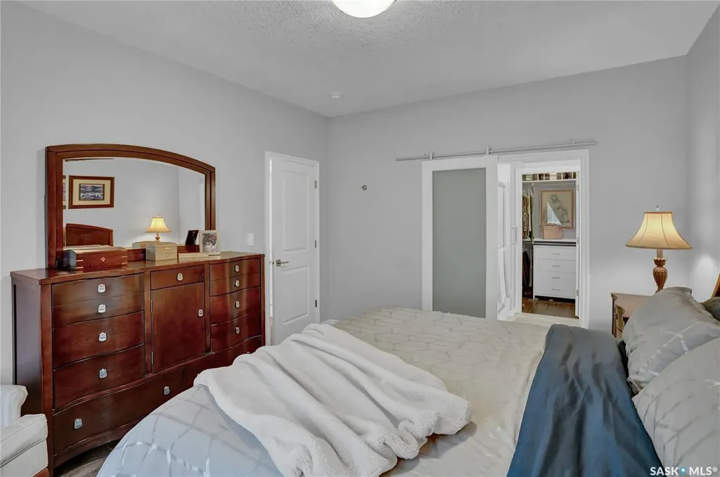 1015 Bradley Street Moose Jaw SK S6H 5Y4