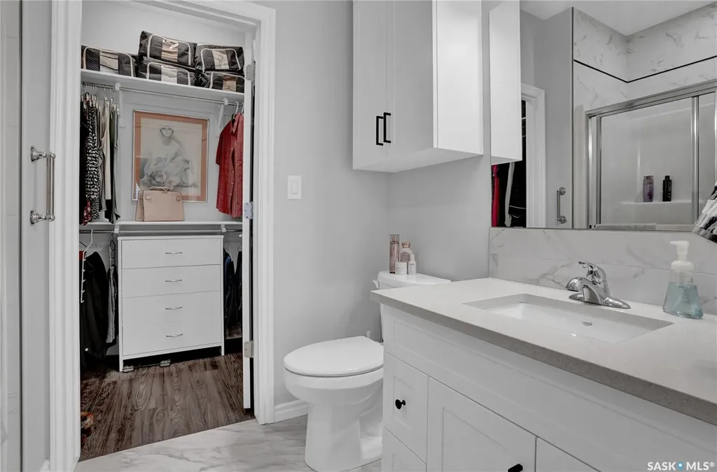1015 Bradley Street Moose Jaw SK S6H 5Y4