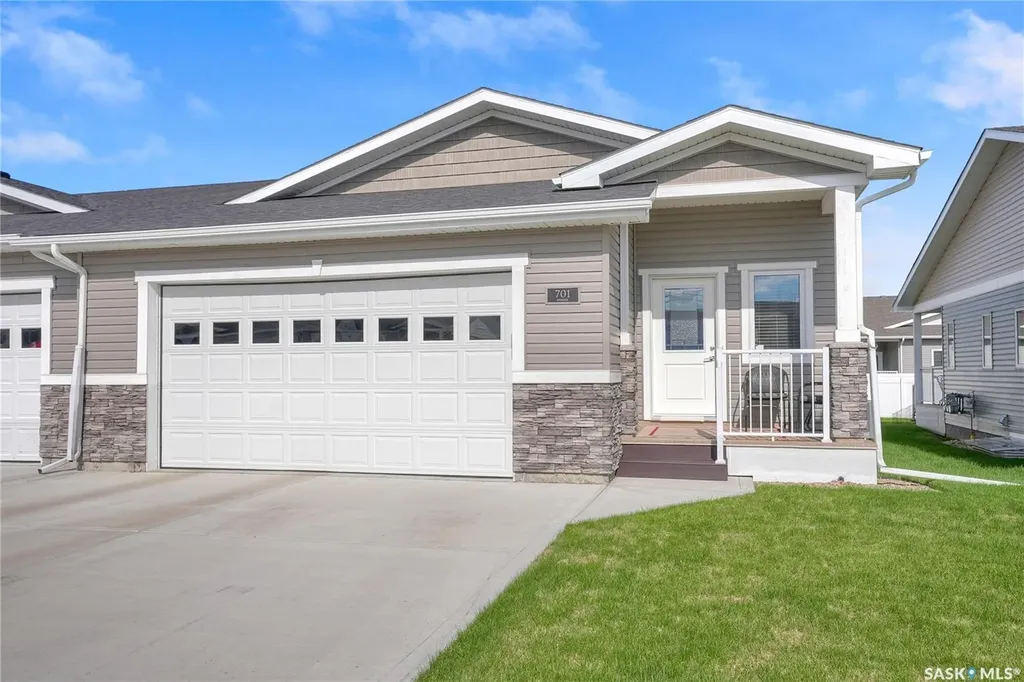 1015 Bradley Street Moose Jaw SK S6H 5Y4