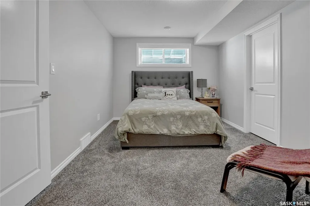 1015 Bradley Street Moose Jaw SK S6H 5Y4