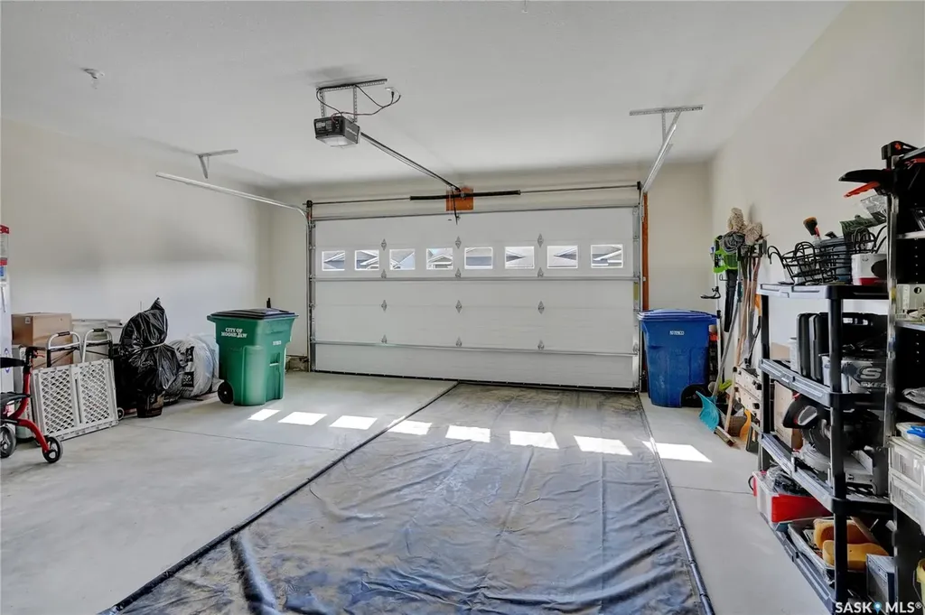 1015 Bradley Street Moose Jaw SK S6H 5Y4