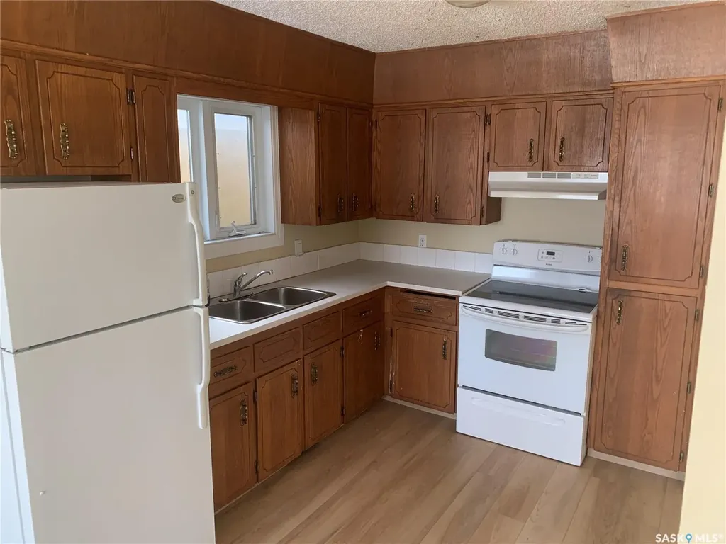 111 M Avenue S Saskatoon SK S7M 2K1
