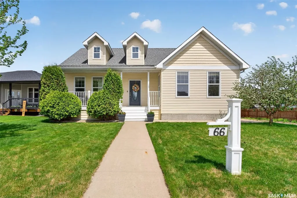 66 Everton Crescent Moose Jaw SK S6K 0A3