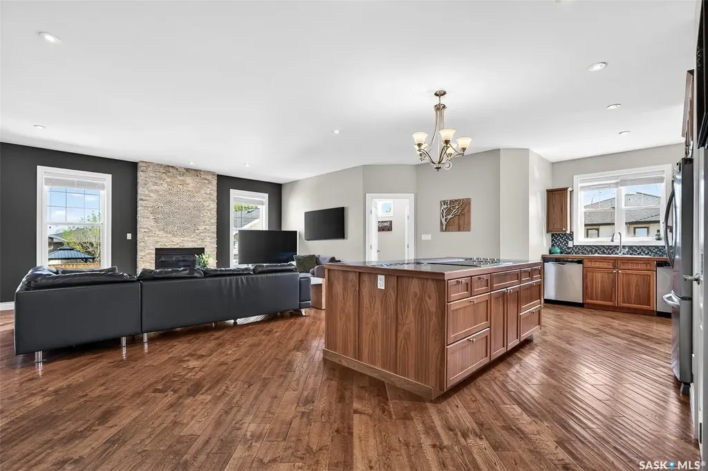 66 Everton Crescent Moose Jaw SK S6K 0A3