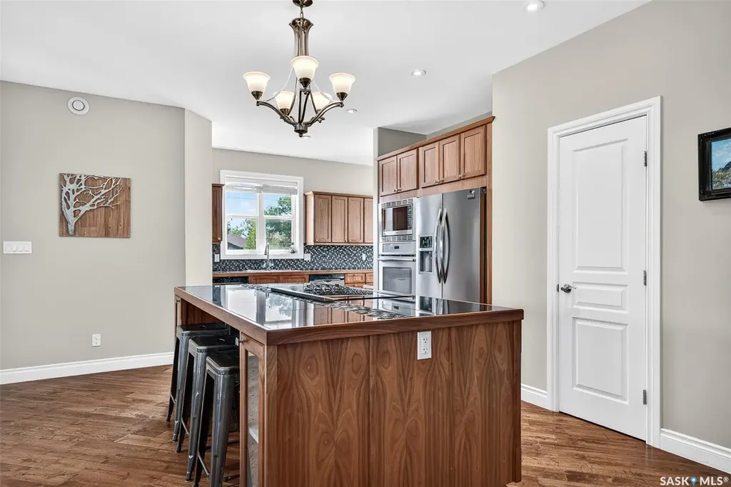 66 Everton Crescent Moose Jaw SK S6K 0A3