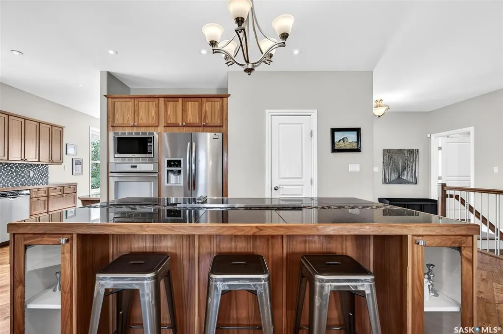 66 Everton Crescent Moose Jaw SK S6K 0A3