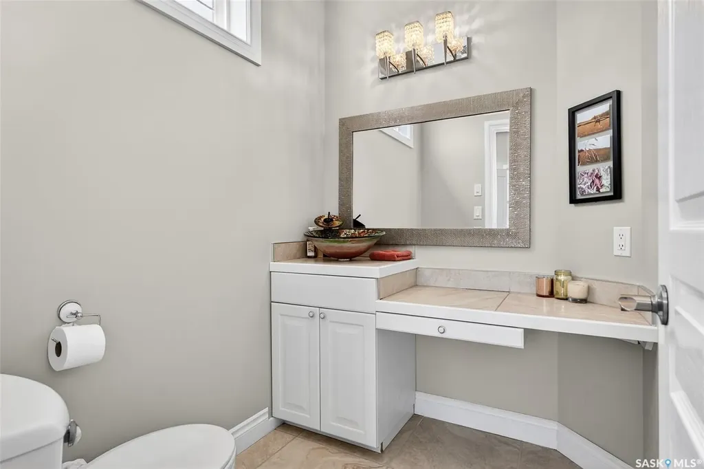 66 Everton Crescent Moose Jaw SK S6K 0A3