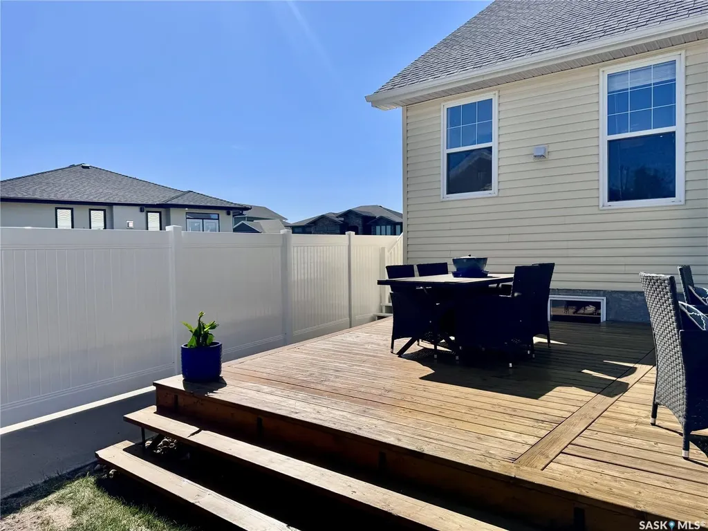 66 Everton Crescent Moose Jaw SK S6K 0A3
