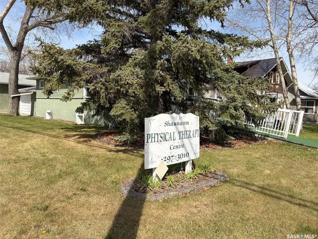 505 Centre Street Shaunavon SK S0N 2M0