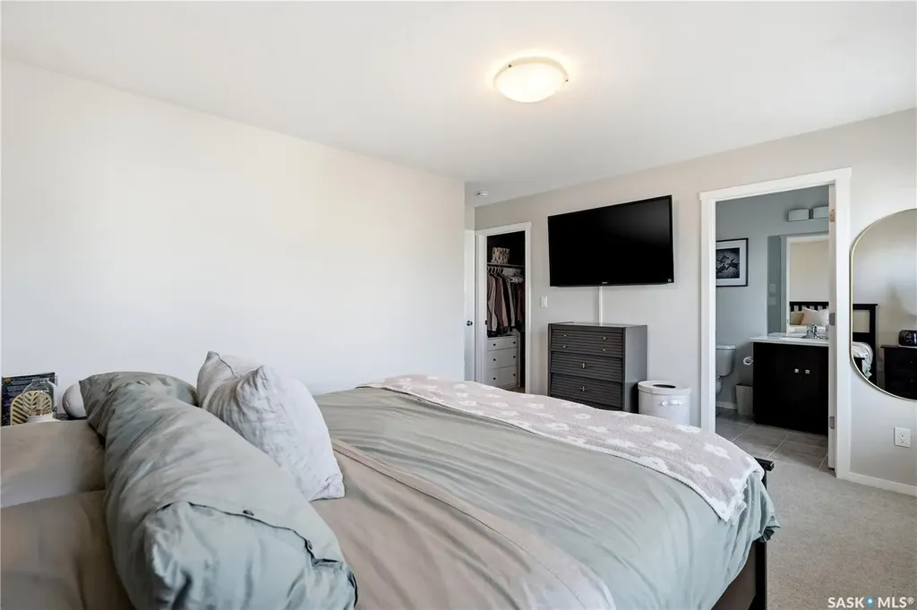 3428 Green Turtle Road Regina SK S4V 3N7