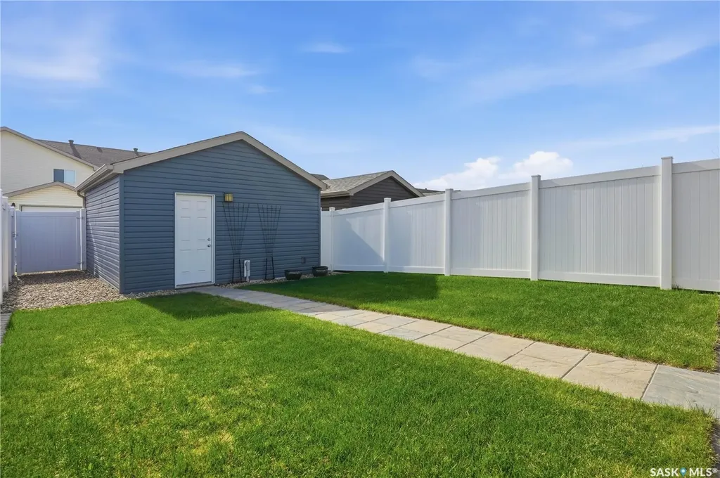 3428 Green Turtle Road Regina SK S4V 3N7