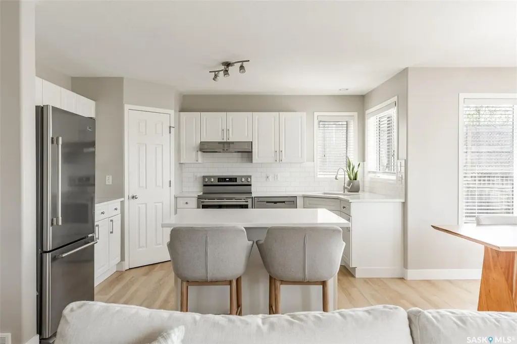 451 Buckwold Cove Saskatoon SK S7N 4W1
