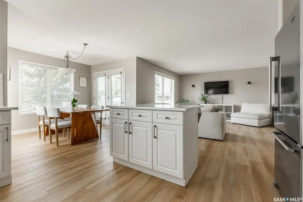 451 Buckwold Cove Saskatoon SK S7N 4W1