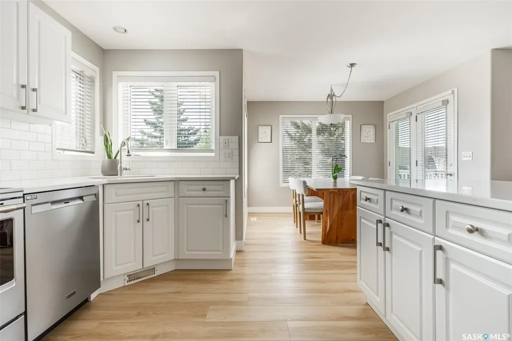 451 Buckwold Cove Saskatoon SK S7N 4W1