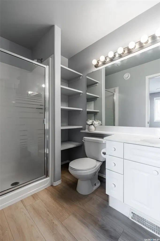 451 Buckwold Cove Saskatoon SK S7N 4W1