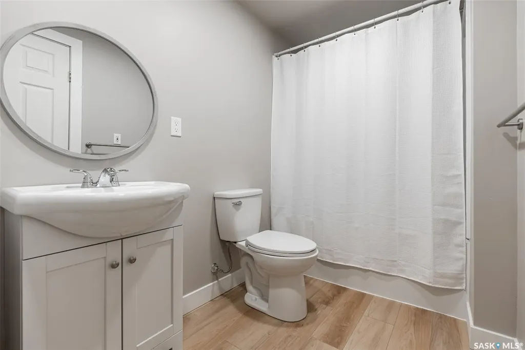 451 Buckwold Cove Saskatoon SK S7N 4W1
