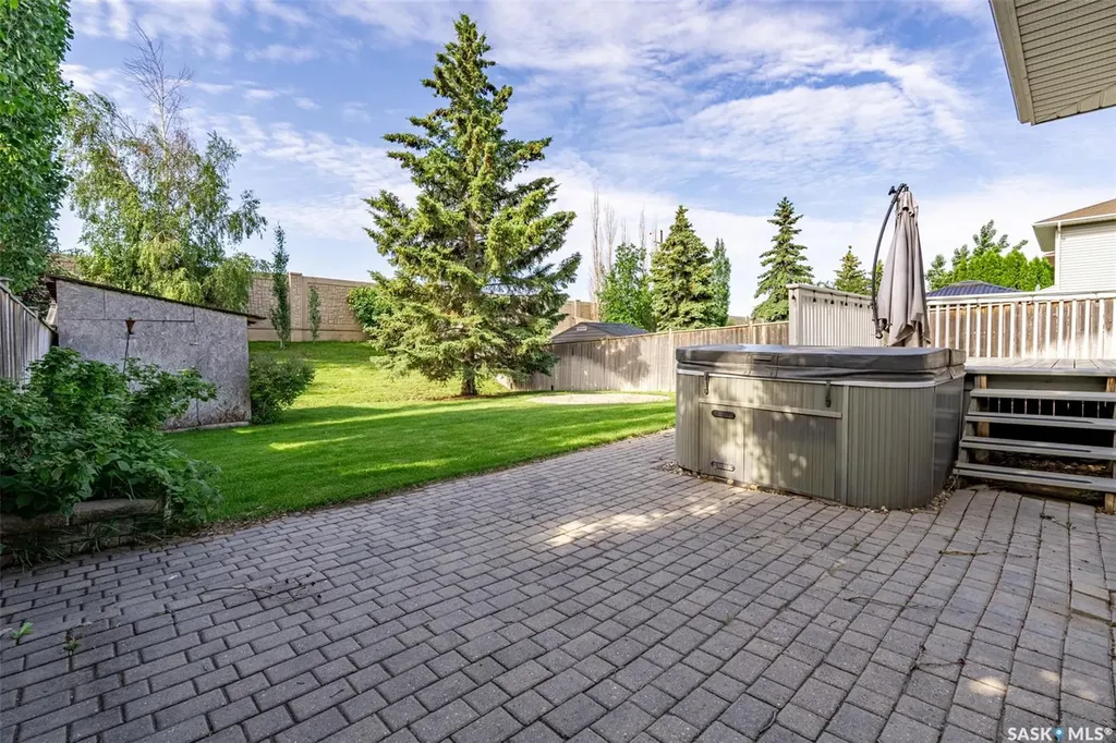 451 Buckwold Cove Saskatoon SK S7N 4W1