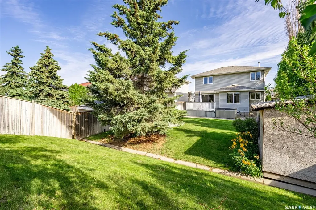 451 Buckwold Cove Saskatoon SK S7N 4W1