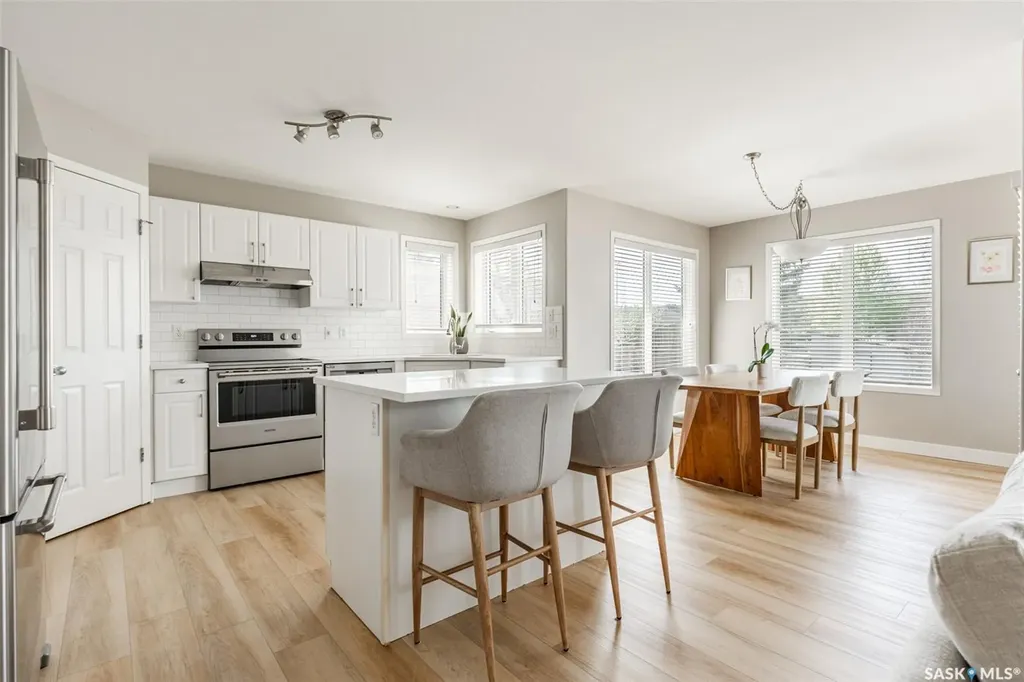 451 Buckwold Cove Saskatoon SK S7N 4W1