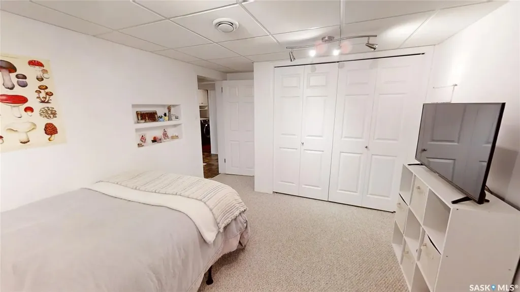 1705 Wiggins Avenue S Saskatoon SK S7H 2K1