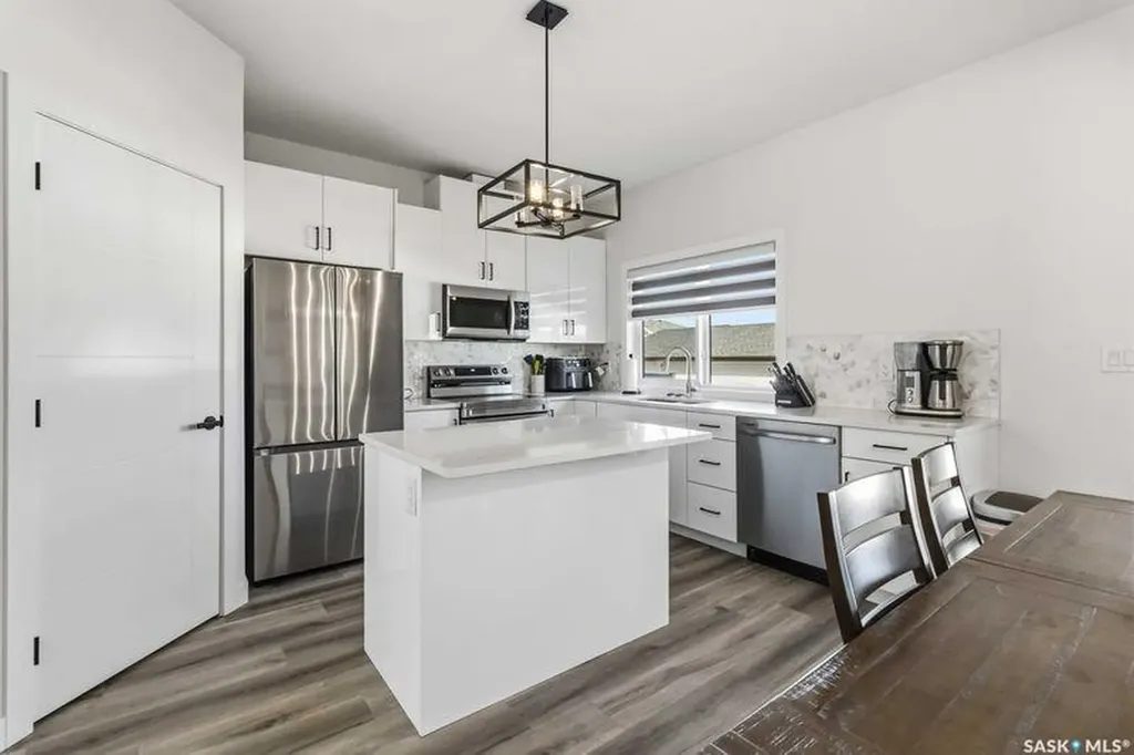 235 Feheregyhazi Boulevard Saskatoon SK S7W 1G8