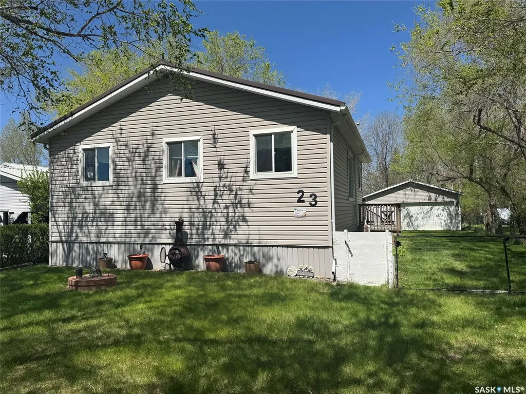 23 Lynn Bay Last Mountain Lake East Side SK S0G 0L0