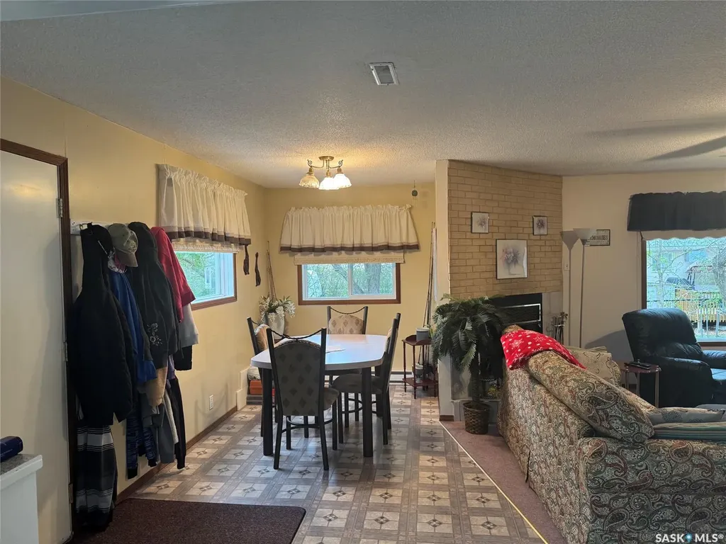 23 Lynn Bay Last Mountain Lake East Side SK S0G 0L0