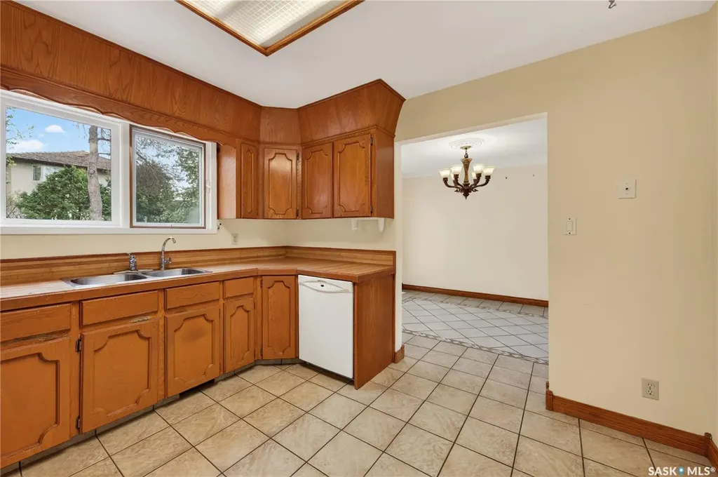 83 Groome Avenue Regina SK S4S 6S3