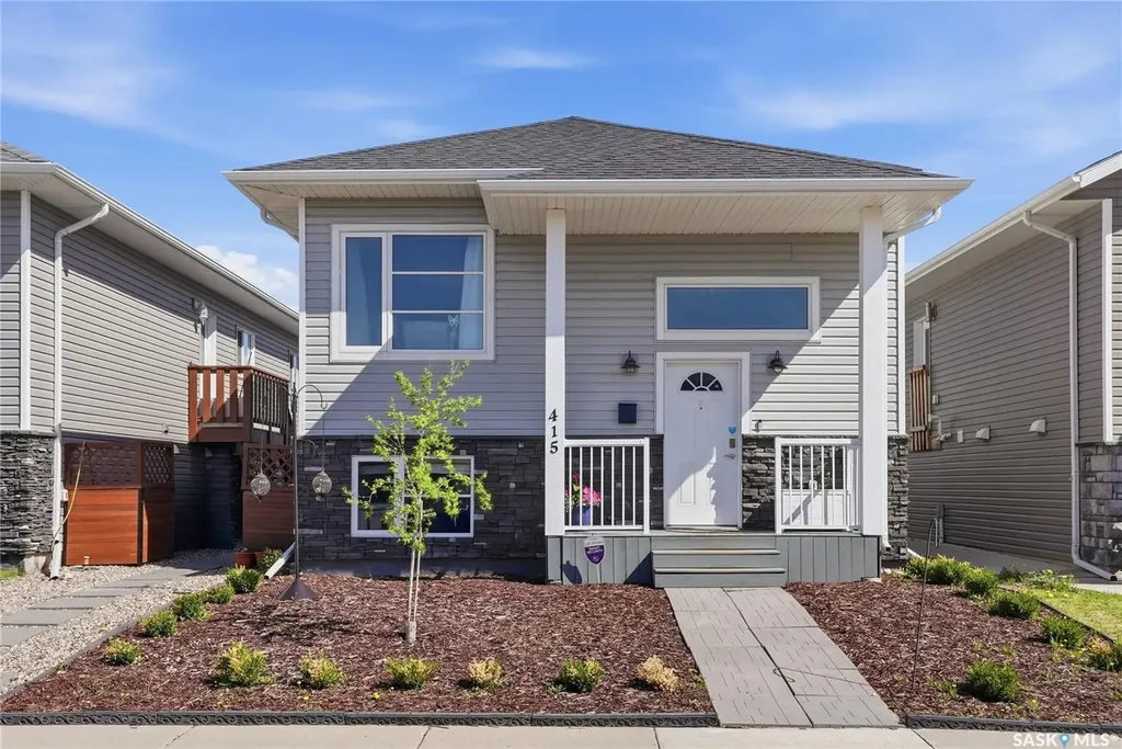 415 Boykowich Street Saskatoon SK S7W 0B8